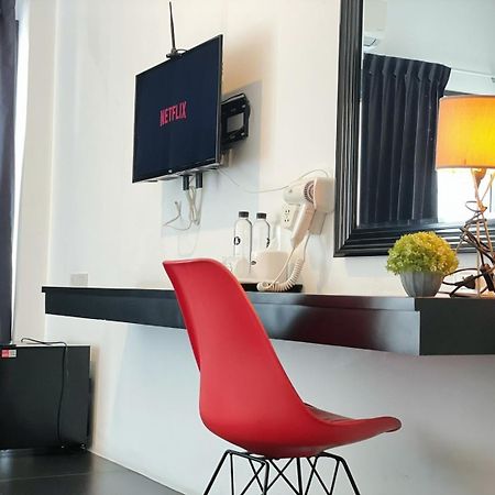צ'יאנג מאי Azz Hotel מראה חיצוני תמונה