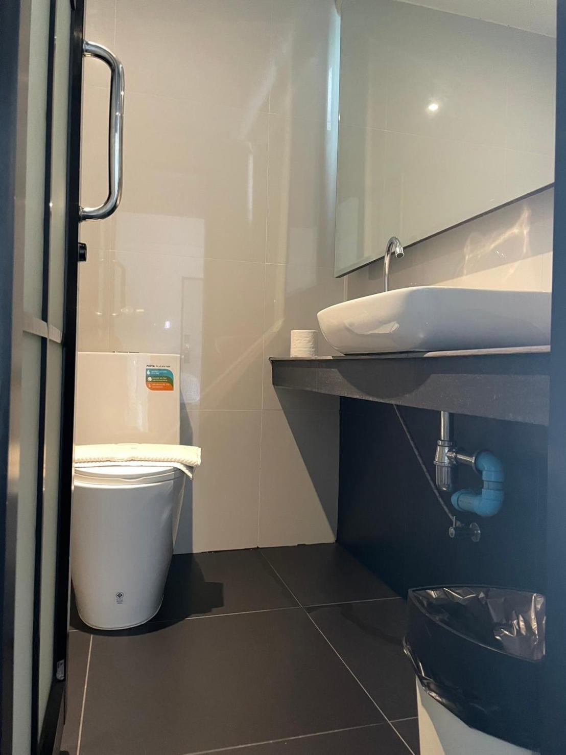 צ'יאנג מאי Azz Hotel מראה חיצוני תמונה